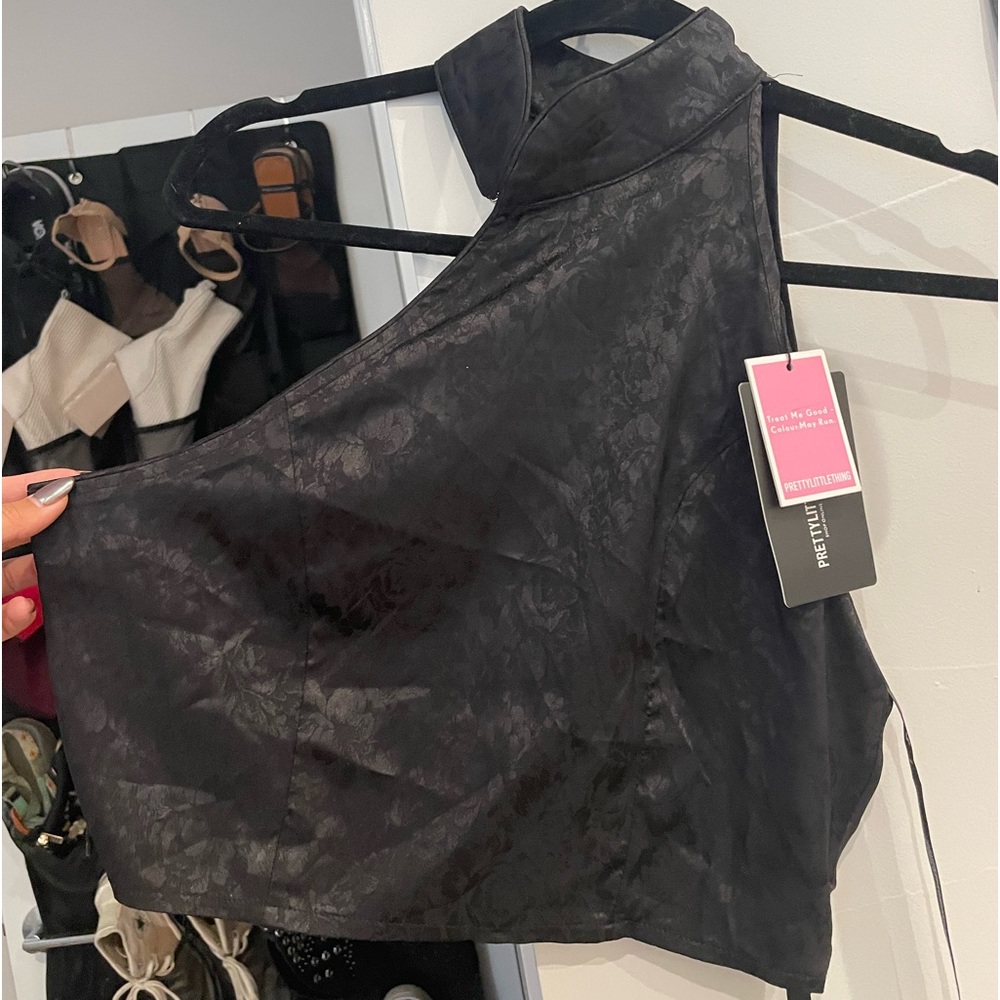 brand new pretty little thing top